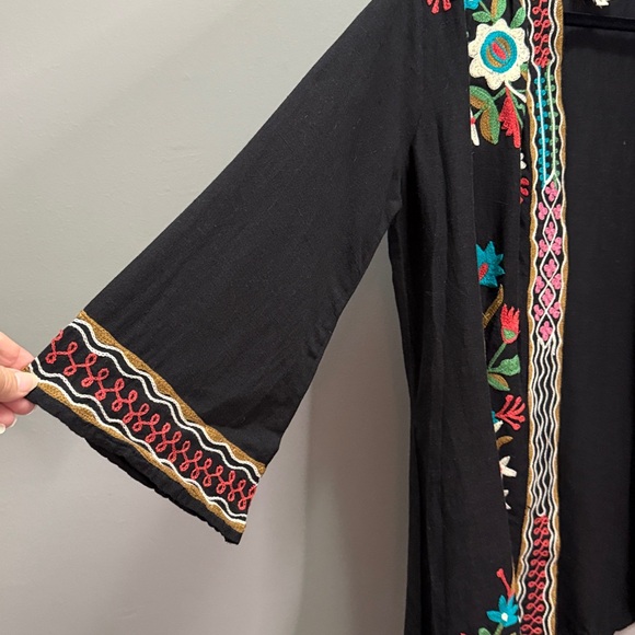 A&A Clothing Inc. Embroidered Bright Floral Open Cardigan Sz S - Picture 3 of 6